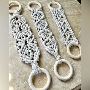 Handcrafted Macramé towel holder- Cream